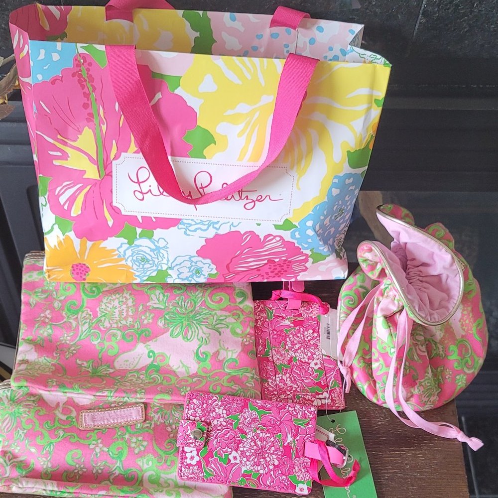 Lilly Pulitzer Travel Set NWT w original shopping bag